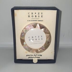 Crazy Horse Light Pinkish Beige Shell Inlay‎ Circular Miniature Picture Frame 2"